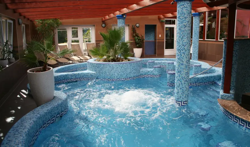 Bagolyv�r In�rcs In�rcs - Augusztus 20.