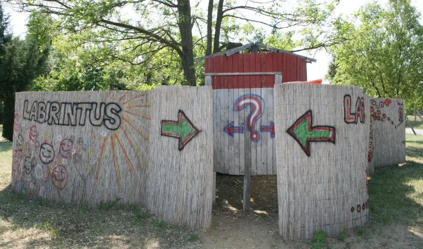 Bagolyv�r In�rcs In�rcs - Augusztus 20.