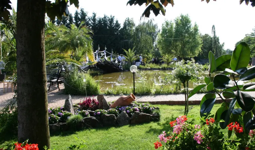 Bagolyv�r In�rcs In�rcs - Augusztus 20.