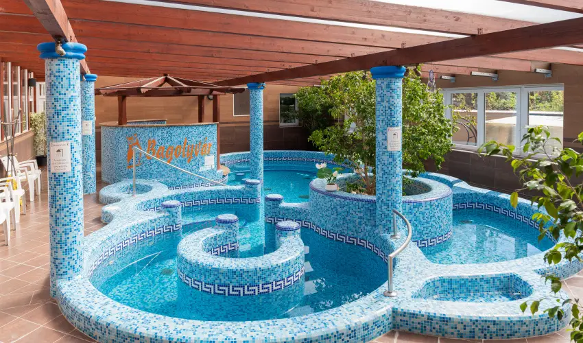 Bagolyv�r In�rcs In�rcs - Augusztus 20.