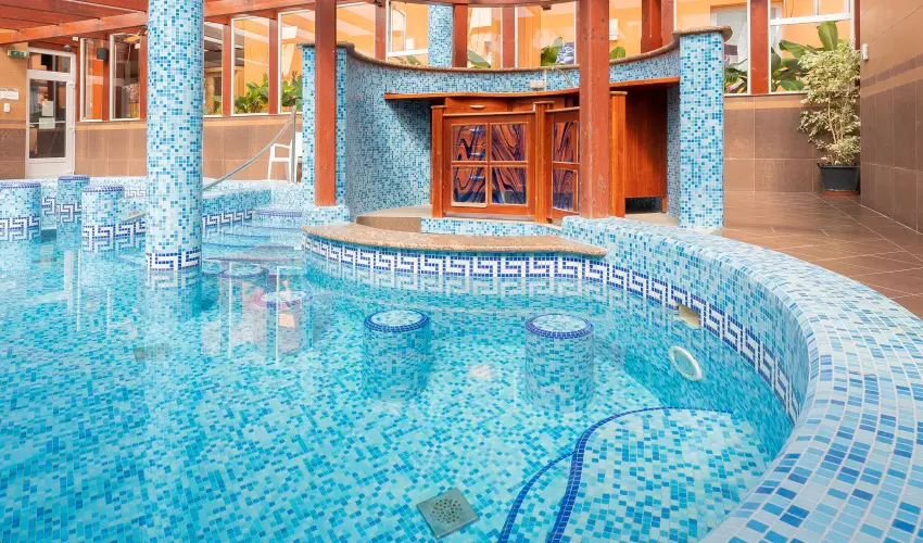 Bagolyv�r In�rcs In�rcs - Augusztus 20.