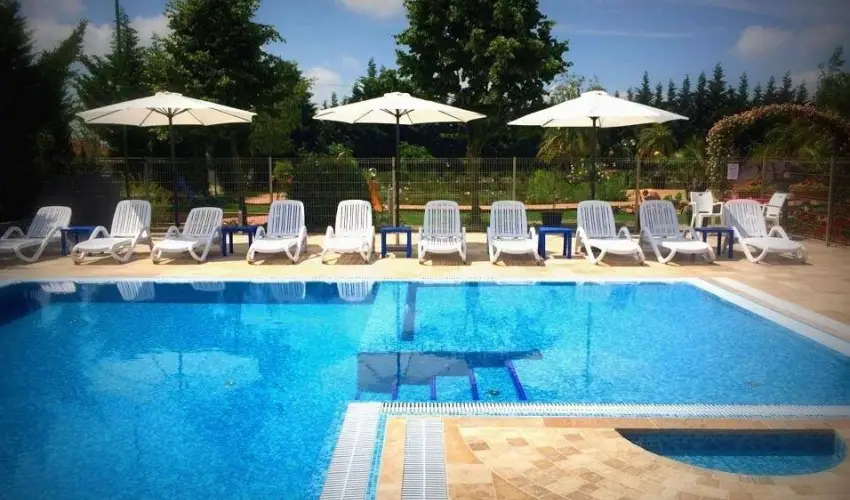 Bagolyv�r In�rcs In�rcs - Augusztus 20.