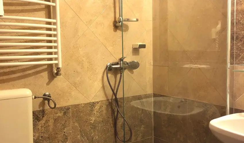 Bagolyv�r In�rcs In�rcs - Augusztus 20.