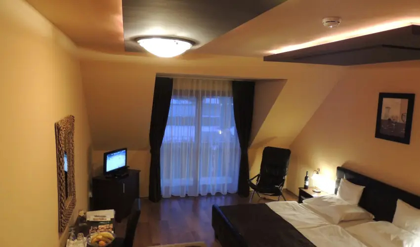 Bajor Panzi Aparthotel Bk, Bkfrd - Augusztus 20.