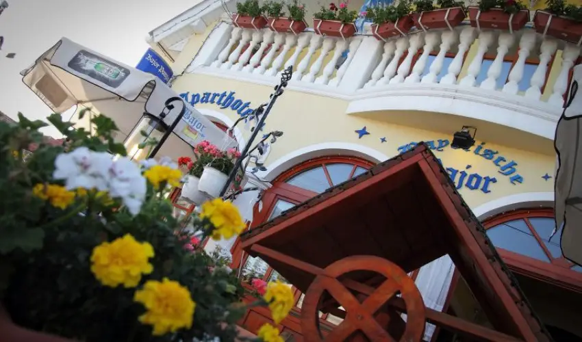 Bajor Panzi Aparthotel Bk, Bkfrd - Augusztus 20.