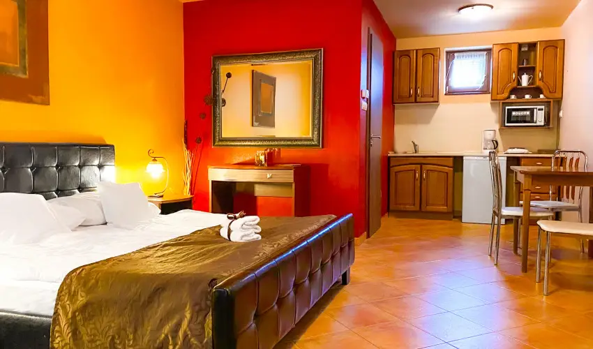 Bajor Panzi Aparthotel Bk, Bkfrd - Augusztus 20.