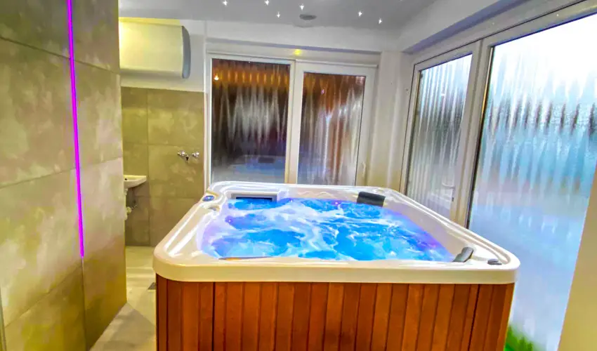 Bajor Panzi Aparthotel Bk, Bkfrd - Augusztus 20.