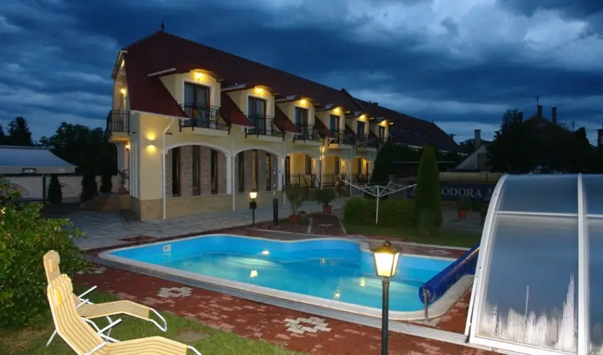 Bajor Panzi Aparthotel Bk, Bkfrd - Augusztus 20.