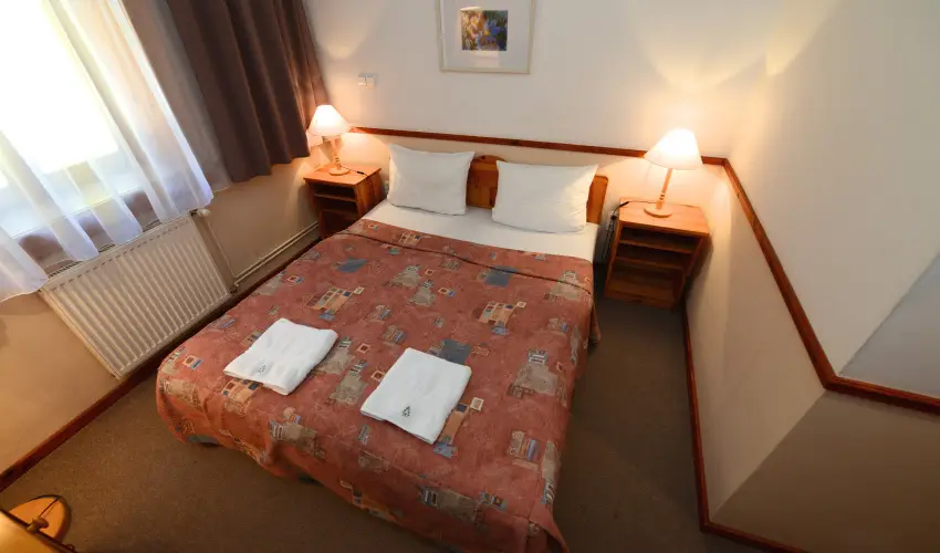 Hotel Bakony Bakonybl - Augusztus 20. (min. 2 j)