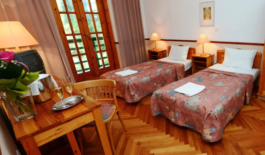 Hotel Bakony Bakonybl - Augusztus 20. (min. 2 j)