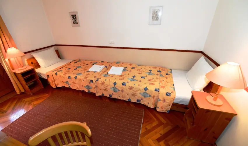 Hotel Bakony Bakonybl - Augusztus 20. (min. 2 j)