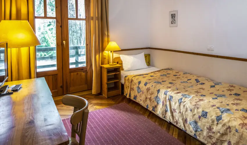 Hotel Bakony Bakonybl - Augusztus 20. (min. 2 j)