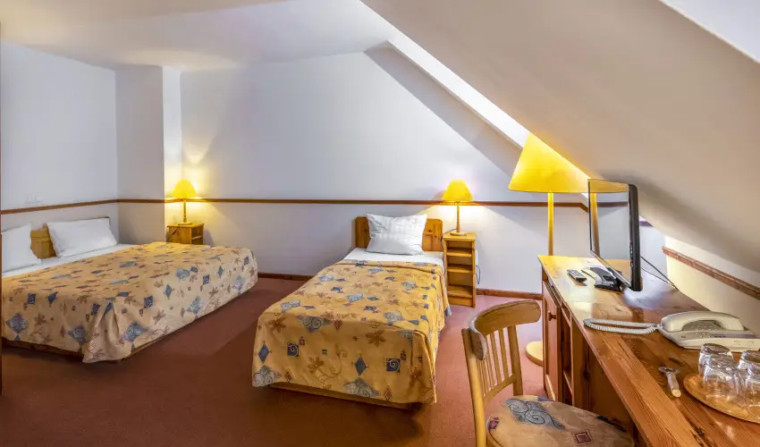 Hotel Bakony Bakonybl - Augusztus 20. (min. 2 j)