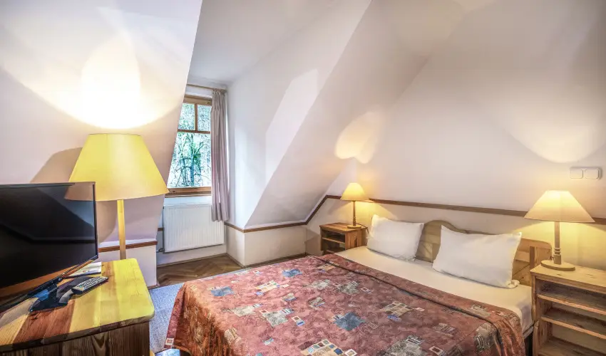 Hotel Bakony Bakonybl - Augusztus 20. (min. 2 j)