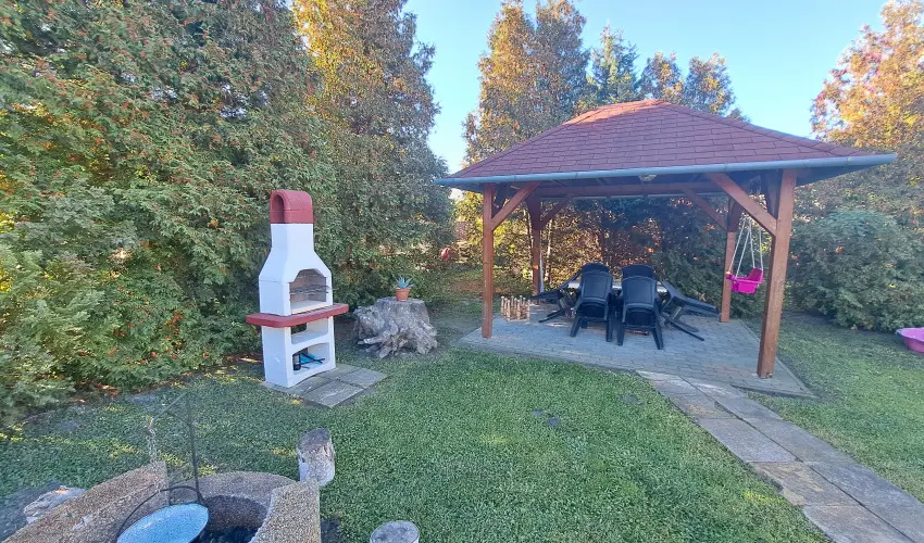 Balla Nyaral Sifok - Augusztus 20. (min. 7 j)