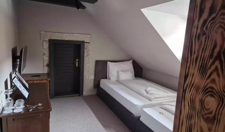 Barka Galria Hotel s tterem Tllya - Augusztus 20.