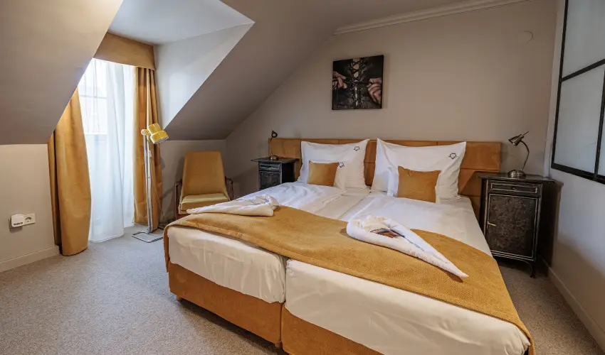 Barka Galria Hotel s tterem Tllya - Augusztus 20.