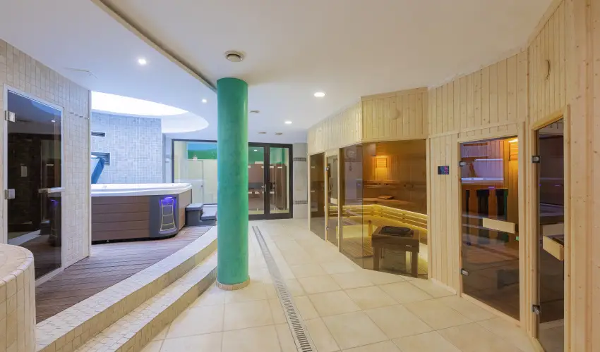 Bazilika alatti Panzi Esztergom - Augusztus 20.