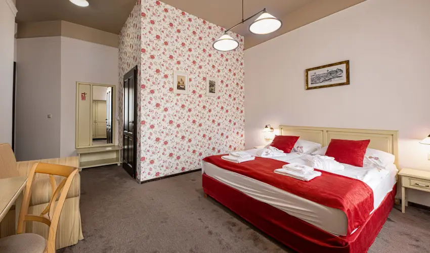 Bazilika alatti Panzi Esztergom - Augusztus 20.