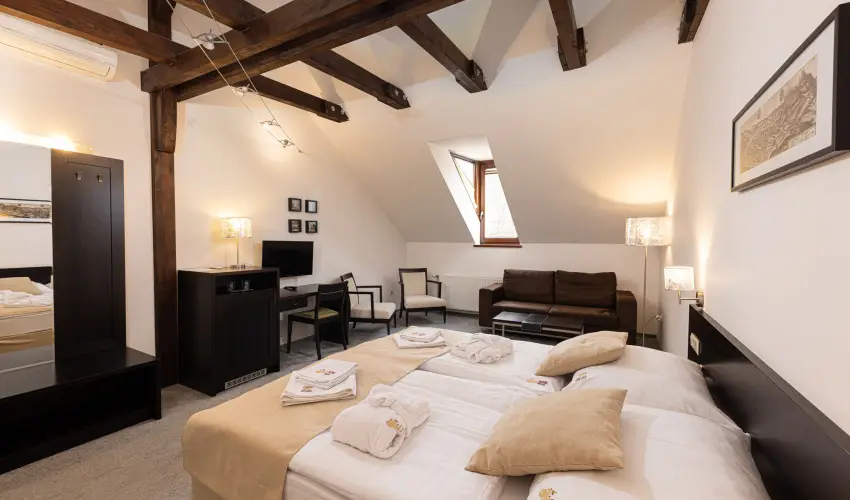 Bazilika alatti Panzi Esztergom - Augusztus 20.