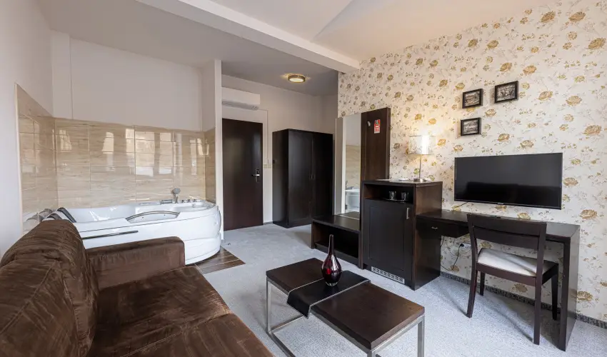 Bazilika alatti Panzi Esztergom - Augusztus 20.