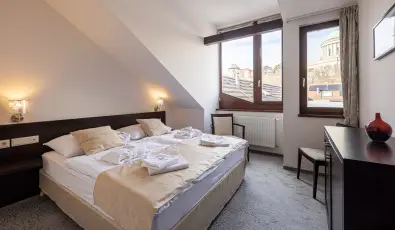 Bazilika alatti Panzi Esztergom