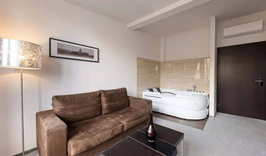 Bazilika alatti Panzi Esztergom - Augusztus 20.