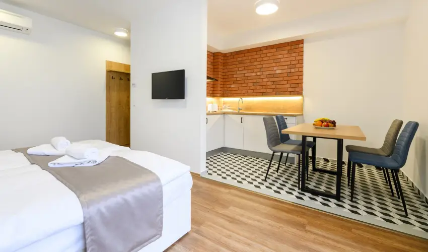 Berill Suites S�rv�r - Augusztus 20.