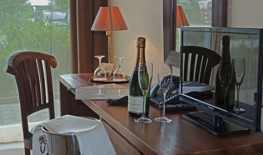 Szpia Bio & Art Hotel Zsmbk - Augusztus 20.