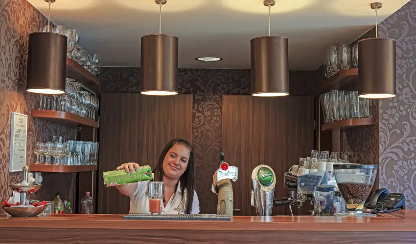 Szpia Bio & Art Hotel Zsmbk - Augusztus 20.