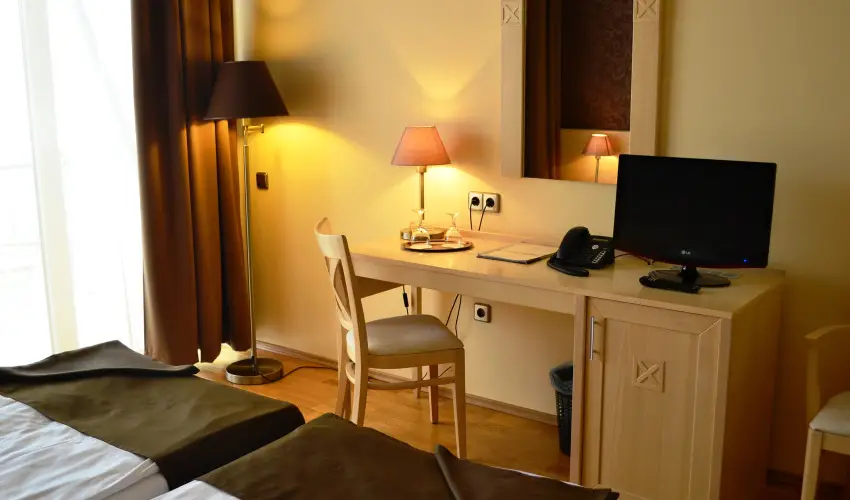 Szpia Bio & Art Hotel Zsmbk - Augusztus 20.