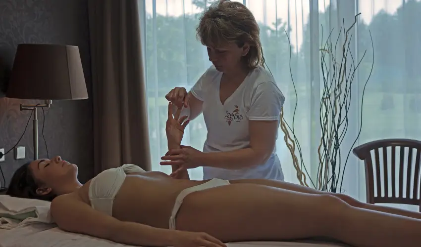 Szpia Bio & Art Hotel Zsmbk - Augusztus 20.