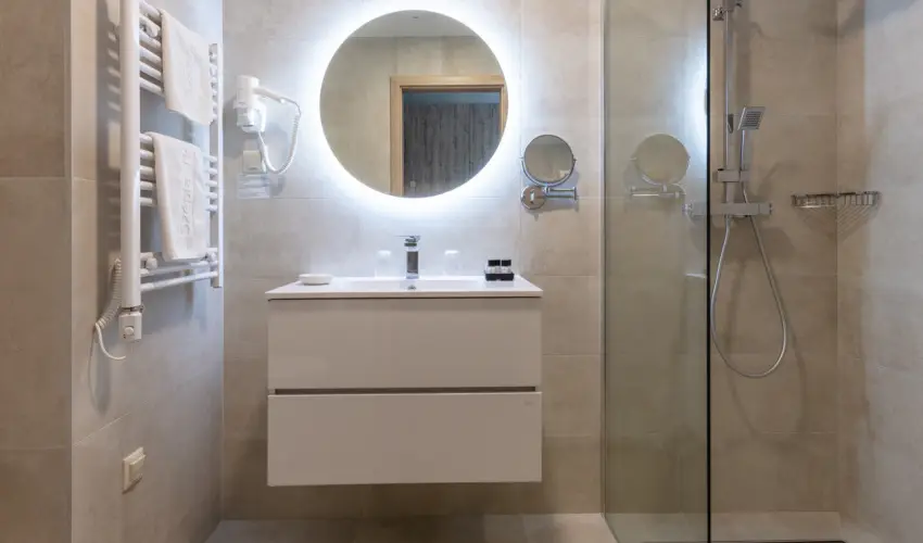 Szpia Bio & Art Hotel Zsmbk - Augusztus 20.