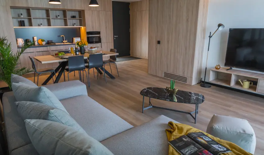 BJ81 Suite Hotel Sifok - Augusztus 20. - teljes elrefizetssel (min. 3 j)