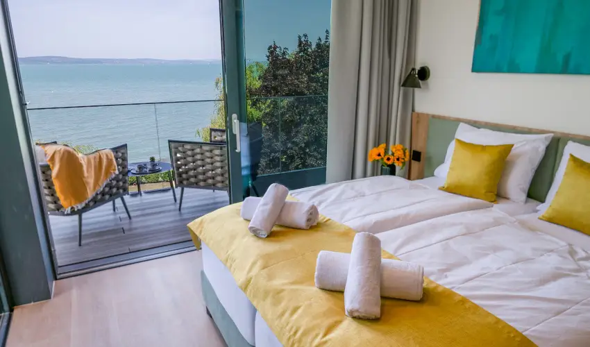 BJ81 Suite Hotel Sifok - Augusztus 20. - teljes elrefizetssel (min. 3 j)