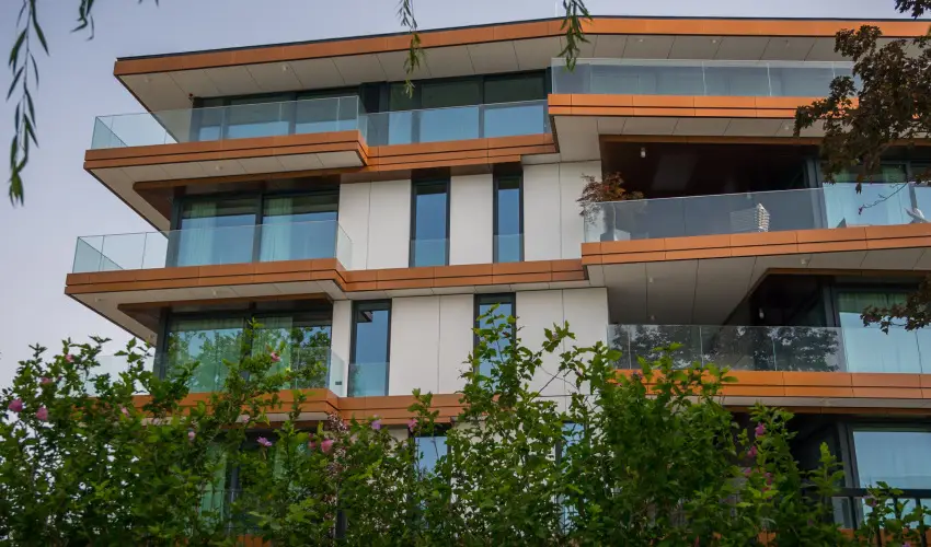 BJ81 Suite Hotel Sifok - Augusztus 20. - teljes elrefizetssel (min. 3 j)