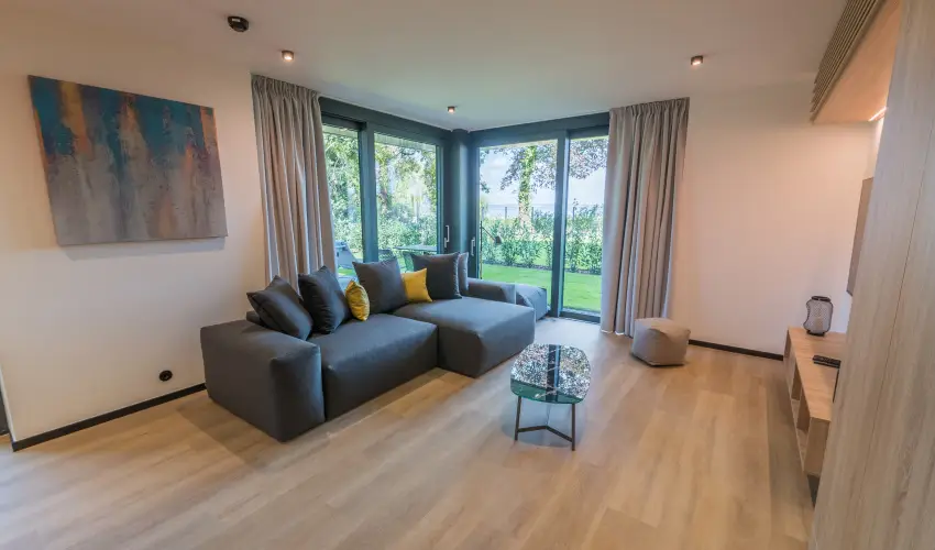 BJ81 Suite Hotel Sifok - Augusztus 20. - teljes elrefizetssel (min. 3 j)