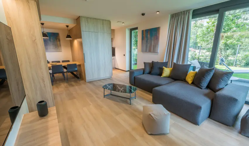 BJ81 Suite Hotel Sifok - Augusztus 20. - teljes elrefizetssel (min. 3 j)