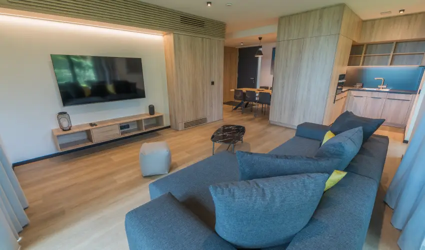 BJ81 Suite Hotel Sifok - Augusztus 20. - teljes elrefizetssel (min. 3 j)