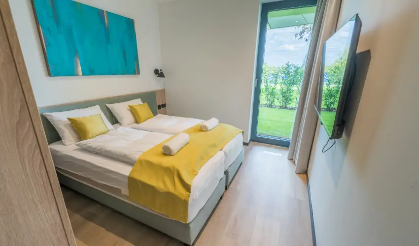 BJ81 Suite Hotel Sifok - Augusztus 20. - teljes elrefizetssel (min. 3 j)