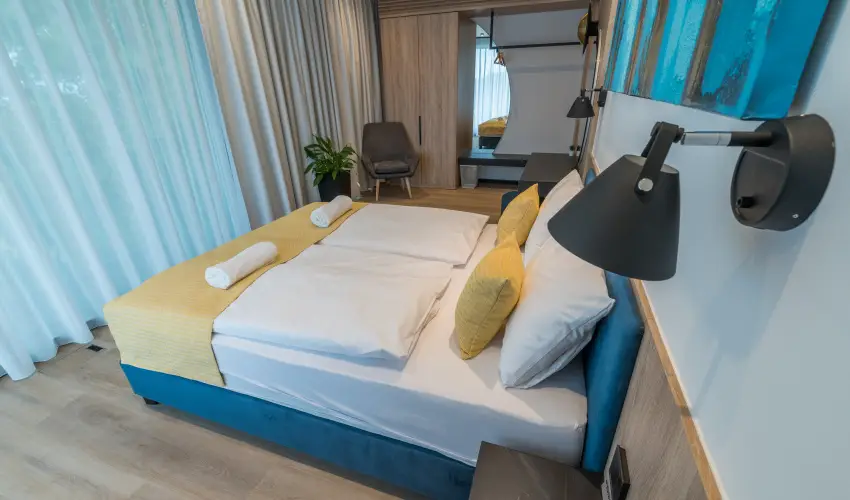 BJ81 Suite Hotel Sifok - Augusztus 20. - teljes elrefizetssel (min. 3 j)