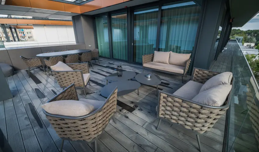 BJ81 Suite Hotel Sifok - Augusztus 20. - teljes elrefizetssel (min. 3 j)