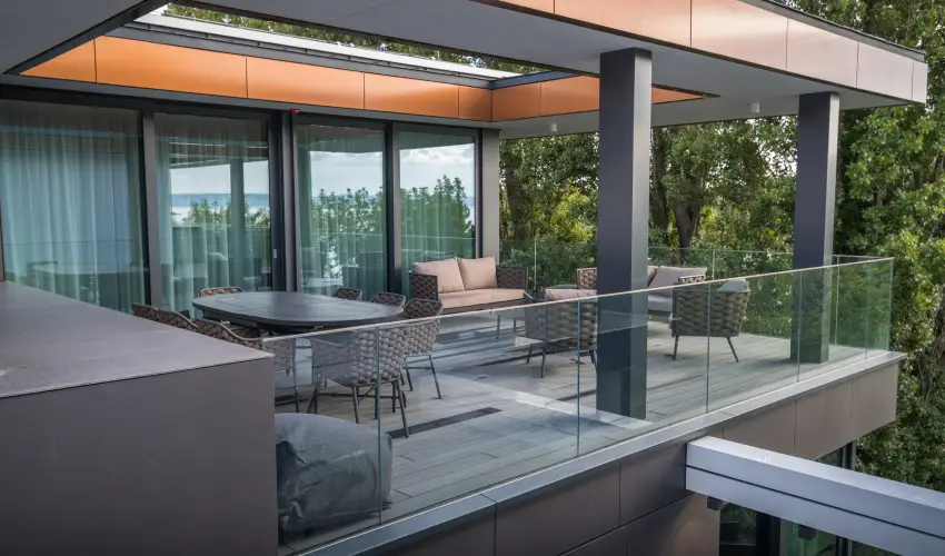 BJ81 Suite Hotel Sifok - Augusztus 20. - teljes elrefizetssel (min. 3 j)