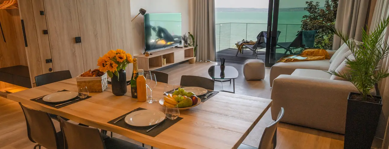 BJ81 Suite Hotel Sifok - Augusztus 20. - teljes elrefizetssel (min. 3 j)