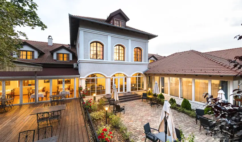 Bodrogi K�ria Wellness Hotel In�rcs - Augusztus 20.