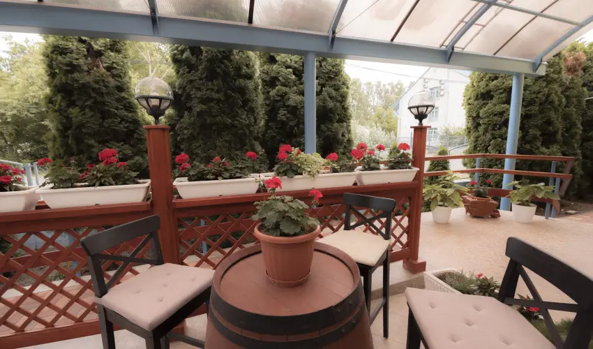 Bogl�rka Panzi�-�tterem  Mez�k�vesd - Augusztus 20. (min. 3 �j)