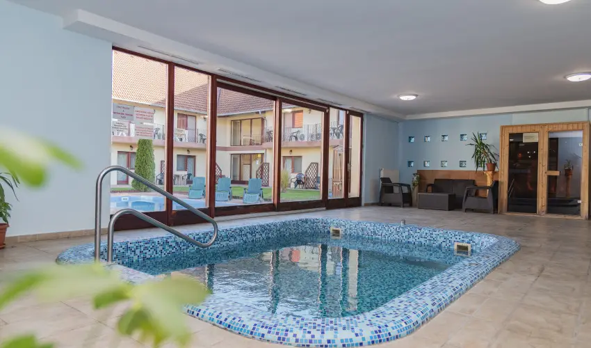 Boni Csal�di Wellness Hotel Zalakaros - Augusztus 20.