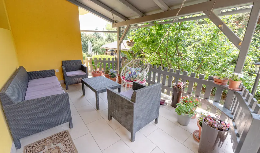 Borb�la Vend�gh�z Gyenesdi�s - Augusztus 20. (min. 2 �j)