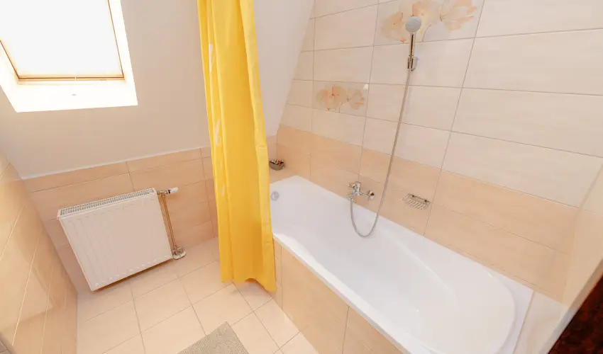 Borb�la Vend�gh�z Gyenesdi�s - Augusztus 20. (min. 2 �j)