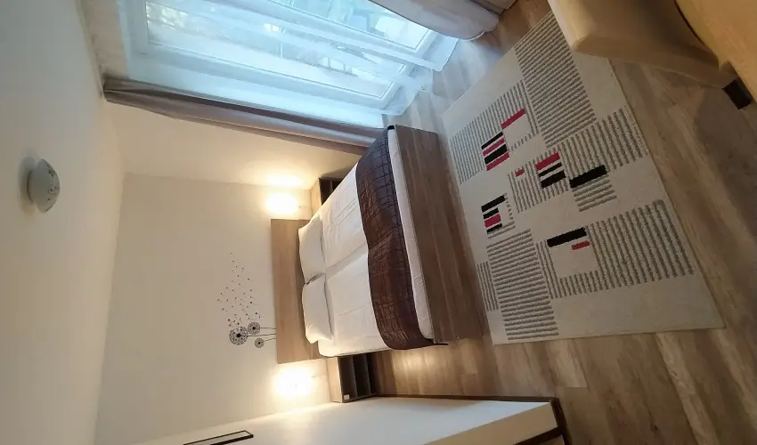 Borka Panzi Pardfrd - Augusztus 20. (min. 2 j)